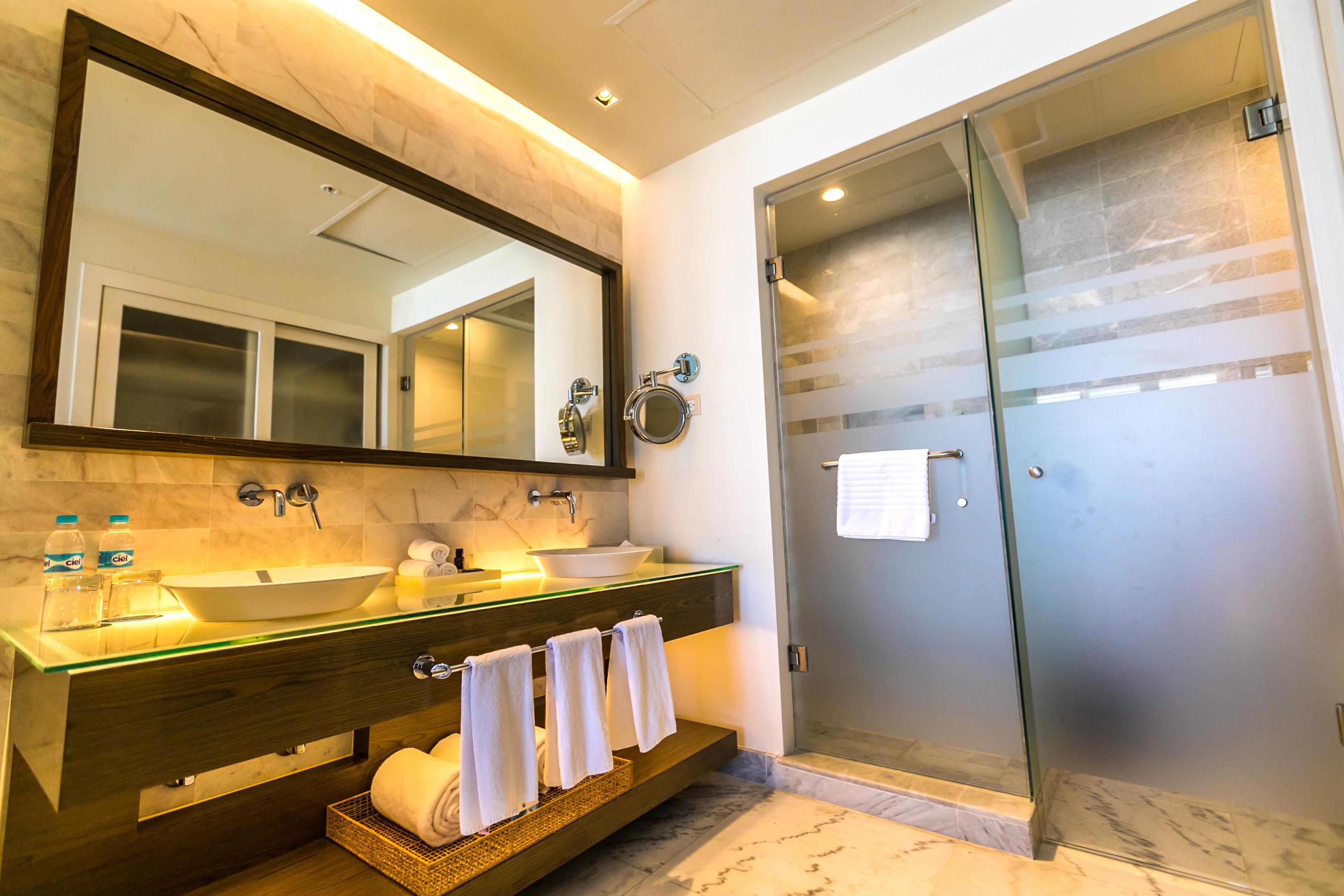 Palacio Mundo Imperial Riviera Diamante Акапулко Екстериор снимка A bathroom in a hotel