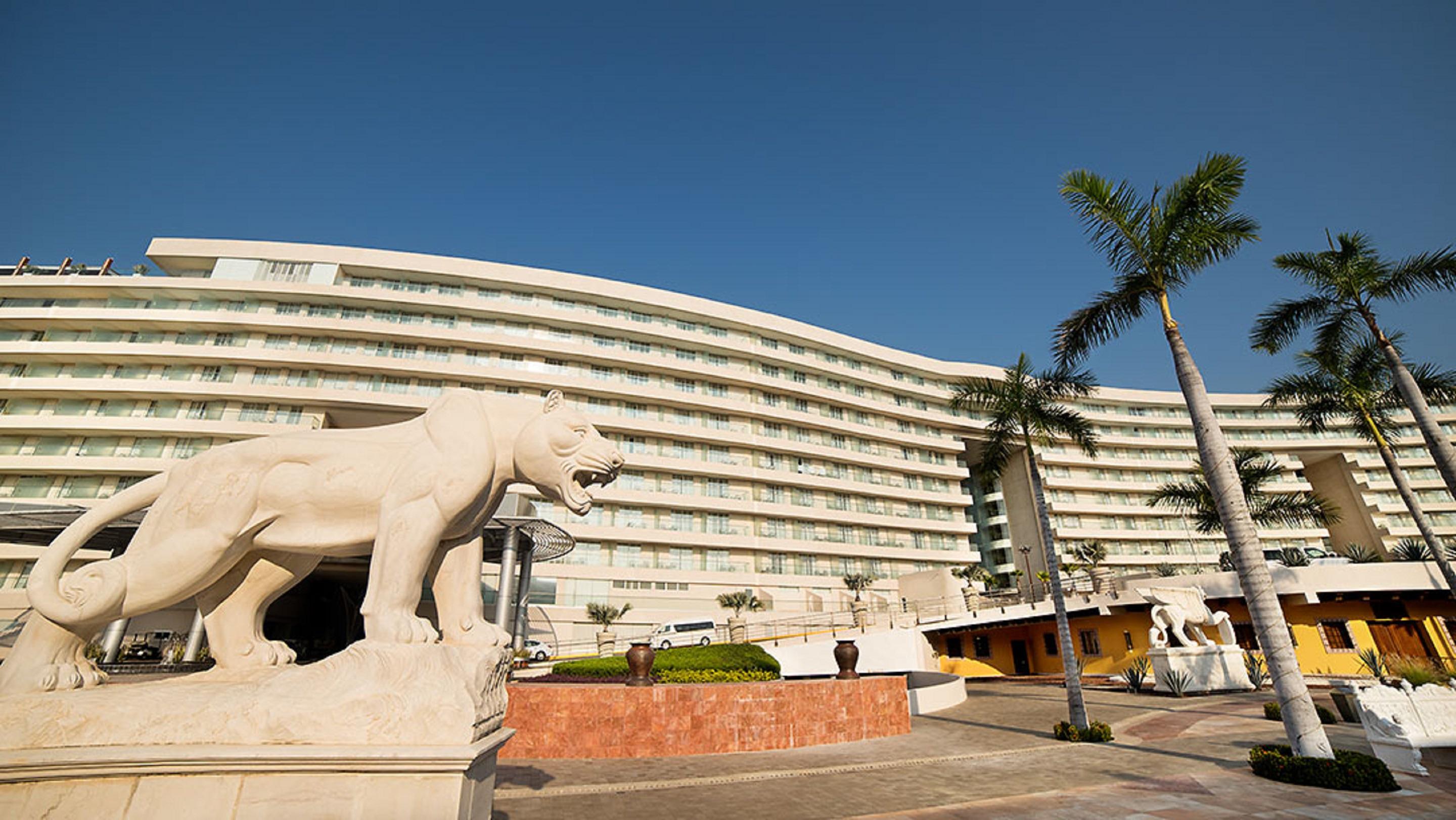 Palacio Mundo Imperial Riviera Diamante Акапулко Екстериор снимка The hotel in 2011